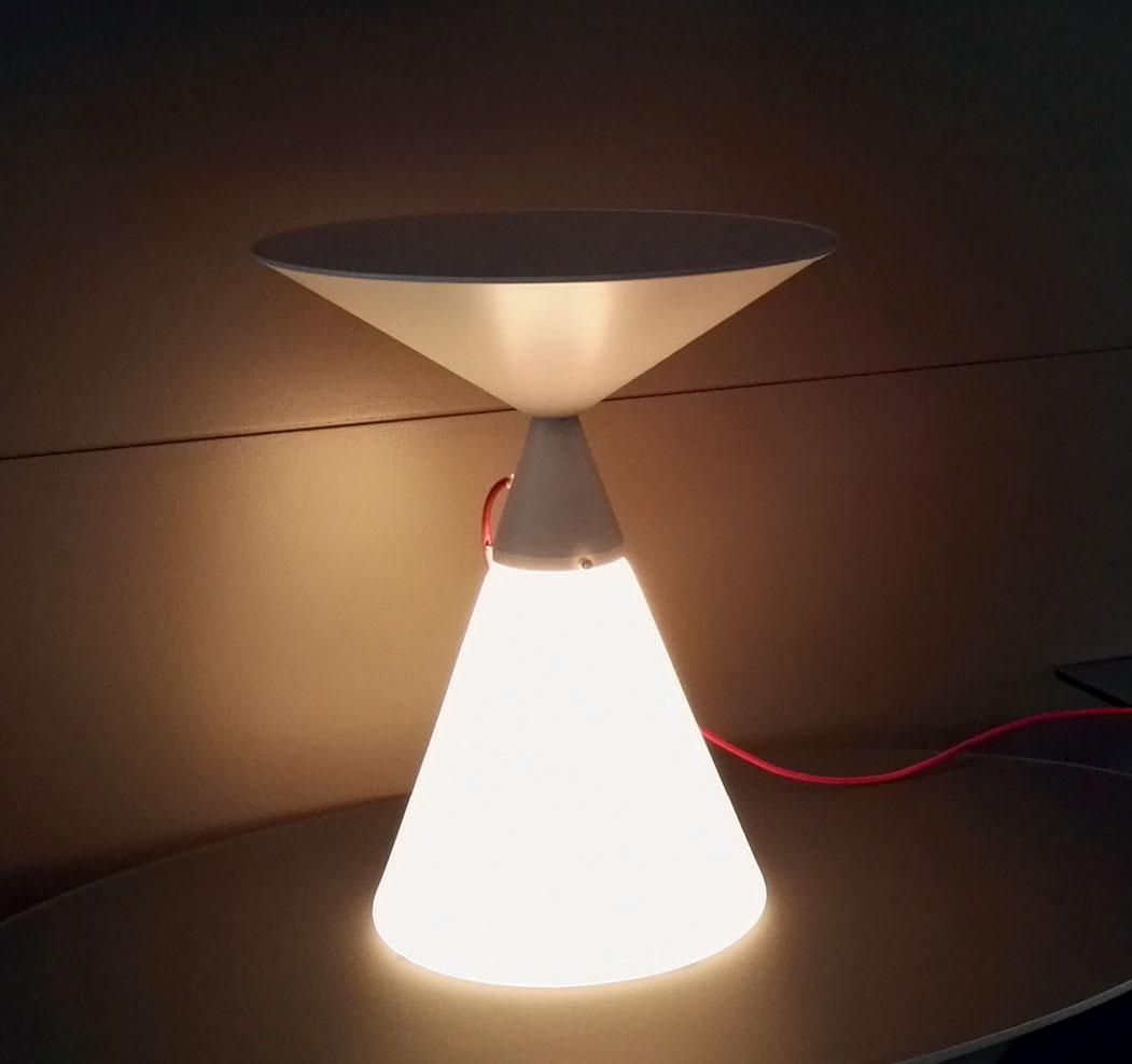 Luciole tavolino in vetro e metallo. italy dream design