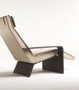 Ala est une chaise longue rembourrée très confortable et élégante dessinée par Matteo Nunziati. Découvrez notre collection de chaises longues en cuir avec accoudoir.