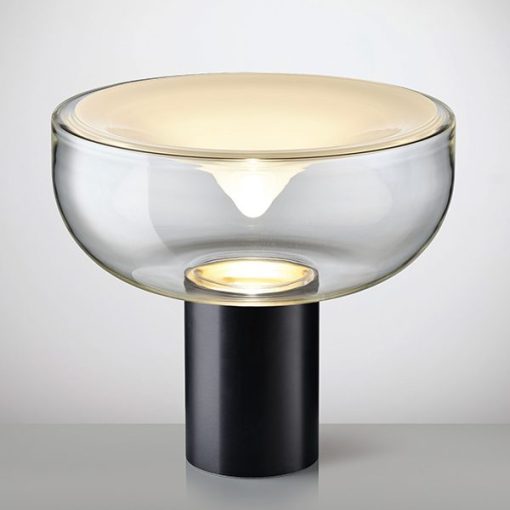 Lampada da tavolo in vetro soffiato di Murano. Design 1968 Studio Toso, Massari & Associates.100% made in Italy. Vari colori per ogni esigenza. Consegna.