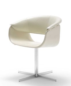 Luxurious swivel leather armchair designed by Noé Duchaufour Lawrance. Ivory colour and shiny chrome cross-shaped base (customizable). Worldwide delivery.