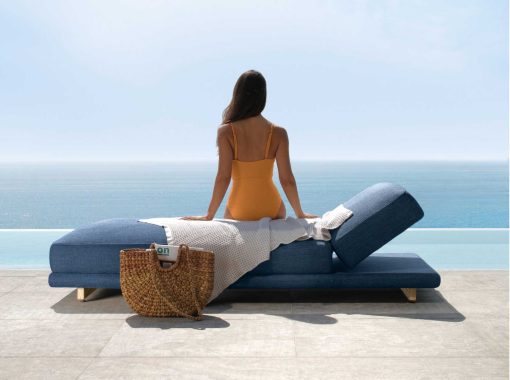 Luxurious and comfortable sunbed in Accoya wood designed by Ludovica & Roberto Palomba. The best outdoor furniture in online shopping and free home delivery