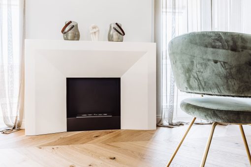 Design by Matteo Italia. Freestanding or recessed bioethanol fireplace made in Italy. Modern reinterpretation of Lewis XVI style fireplaces. Free delivery.