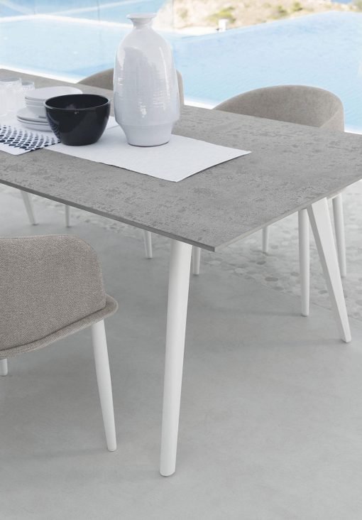 table d' extérieur de repas rectangulaire ameublement design haut de gamme jardin luxe moderne en ligne meuble site italiens qualité aluminium ciment