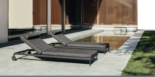 Pure design and high-quality materials. Marco Acerbis created Clariss sunbed in grey colour. Reclinable, stackable, removable cushions. Free home delivery.