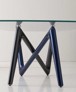 Unusual legs intersection in blue and anthracite grey colour and extra clear safety glass cm. 110 x 220 or 120 x 240. Luxurious original rectangular table.