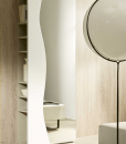Italy Dream Design è un negozio online specializzato nella vendita di mobili di lusso. Acquista online FUTUR Mobile da Ingresso Placcato frassino laccato bianco e specchio. Consegna Gratuita!