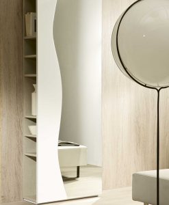 Meuble d'entrée en bois avec porte miroir et etagères. Vente en ligne de meubles d'entrée design et originaux hauts de gamme made in italy réalisés artisanalement.