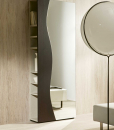 Italy Dream Design è un negozio online specializzato nella vendita di mobili di lusso. Acquista online FUTUR Mobile da Ingresso Placcato frassino finitura wengé e specchio. Consegna Gratuita!