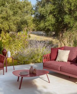 Red outdoor lounge set with aluminium frame and weaving ropes. Luxurious garden furniture for the most demanding people. Free home delivery.