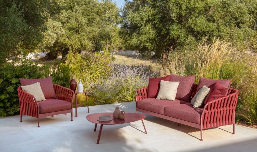 Red outdoor lounge set with aluminium frame and weaving ropes. Luxurious garden furniture for the most demanding people. Free home delivery.