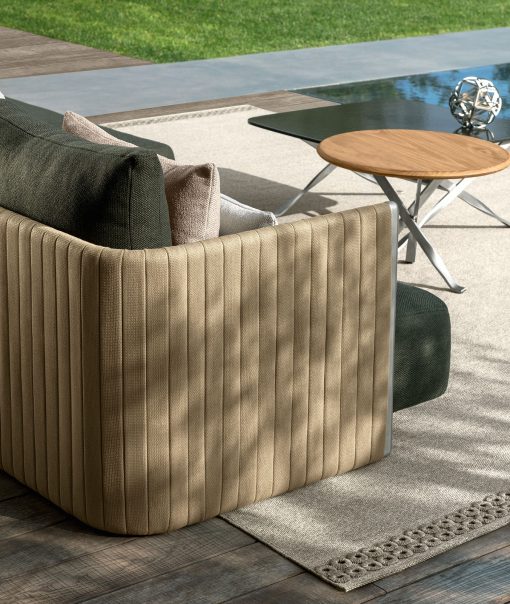 Geo is an outdoor sofa with a peninsula of the finest quality and made in Italy. Shop online for the best garden furniture. Free home delivery.