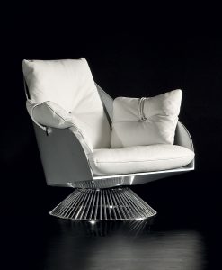 Le fauteuil tournant blanc Gloss est dessiné par Giuseppe Viganò et réalisé avec les meilleurs cuirs. Structure en bois, pied en métal. Livraison offerte.