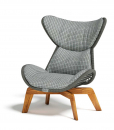 Indulge in the elegance worthy of an indoor piece with the Harp lounge armchair. Teak base and tubular structure with ropes. Padded cushions. Free delivery.