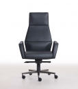 Furnish your prestigious office with a luxurious executive armchair in black leather. Design by Matteo Nunziati. Shop online, free delivery. Made in Italy.