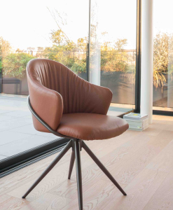 Lili swivel armchair – Made in Italy design with metal base and handcrafted upholstery.