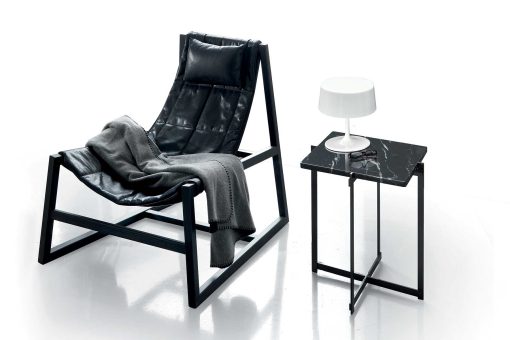Fauteuil relax en bois massif et cuir. Vente en ligne de fauteuils et ameublement haut de gamme artisanaux made in italy avec livraison gratuite.