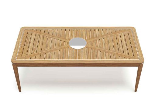 Parfaite pour un extérieur contemporain, la table d'extérieur en teck Luxury vous accompagnera lors de vos journées farniente dans le jardin. Découvrez le mobilier de jardin.