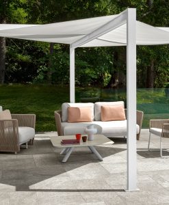 White gazebo with retractable solar shade sail. 2,8 x 2,8 m. LED profiles with remote control. Aluminium poles with anchoring plates and wheels. Free delivery