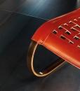 poltrona pelle bianca rossa nera mucca poltroncina camera letto salotto cucina ingresso moderna vintage arredamento casa moderno bar alberghi design hotel