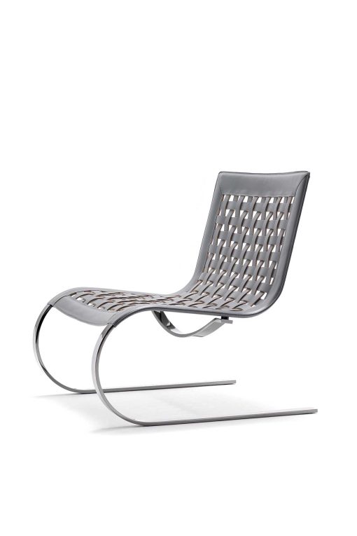 Design Giancarlo Vegni. Lounge armchair in galvanized steel and grey leather. Sled base. Made in Italy and customizable. Free home delivery.