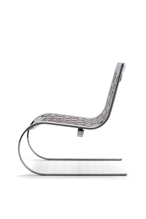 Design Giancarlo Vegni. Lounge armchair in galvanized steel and grey leather. Sled base. Made in Italy and customizable. Free home delivery.
