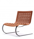 Ampia seduta in cuoio. Base a slitta. Design Giancarlo Vegni. Realizzata interamente in Italia, in Toscana. Poltrona lounge comoda e lussuosa.