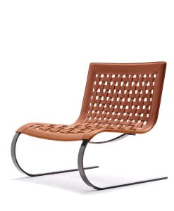 Pleasant honey brown colour on the wide leather seat. Original sledge structure in black nickel finished solid steel. Design Giancarlo Vegni. Home delivery.