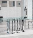 Place Vendome is a rectangular glass dining table, characterized by decisive and square shapes. Shop our selection of rectangular glass tables made in Italy.