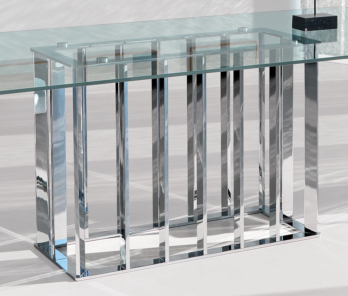 Place Vendôme est une table rectangulaire de salle à manger aux dimensions généreuses 220 x 110 x h75.Achetez en ligne nos tables de salle à manger en verre