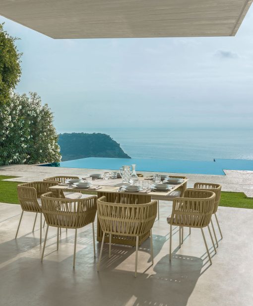This wonderful armchair is part of the Reef outdoor collection designed by Ludovica and Roberto Palombo together with tables, sofas, sunbeds and still more.