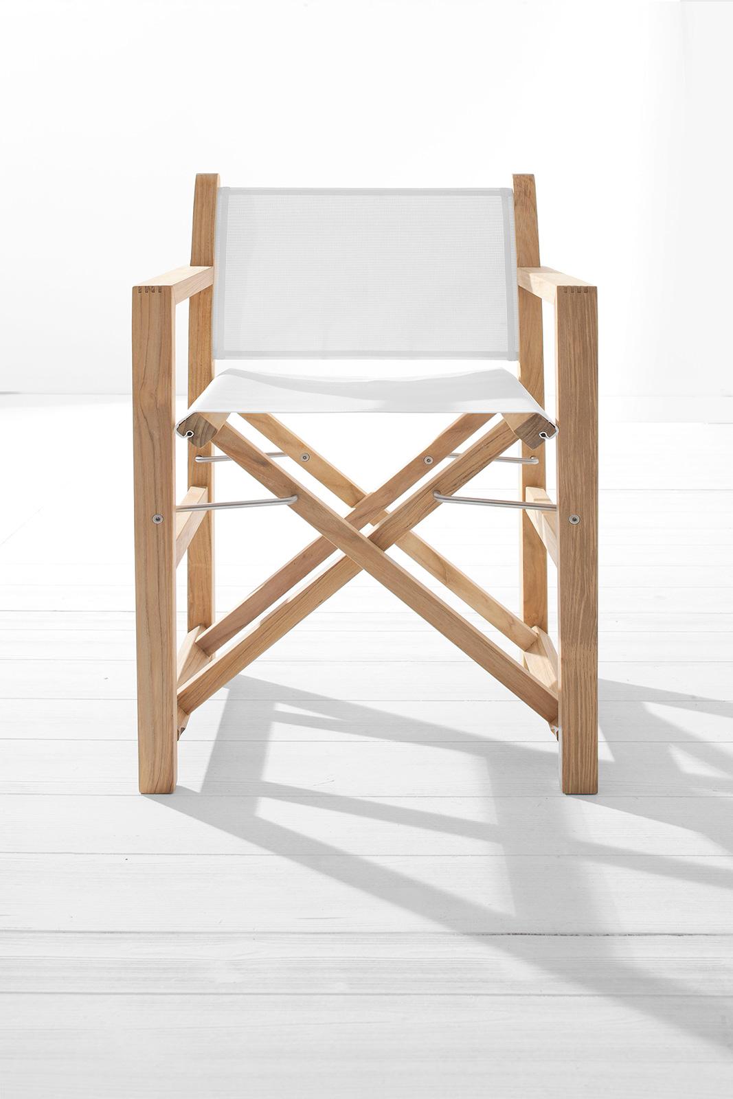 woods director chair with table
