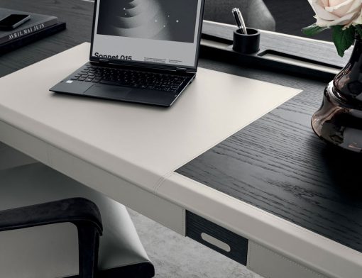 Graphite ash wood and white leather are the original colours for this luxurious executive desk, perfect for home working. Made in Italy. Free shipping.
