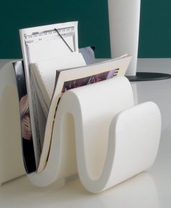 Sinuo is an original and amazing luxury magazine rack. This modern magazine rack offers unique design, sinuous lines and vibrant colours. Shop for modern magazine racks.