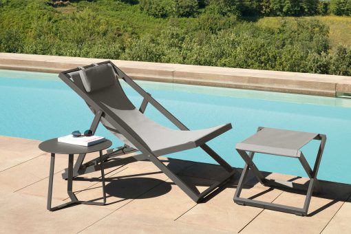 High-quality grey deck chair. Solid folding aluminium structure and comfortable Textilene seat. Elegant outdoor furniture. Worldwide home delivery.