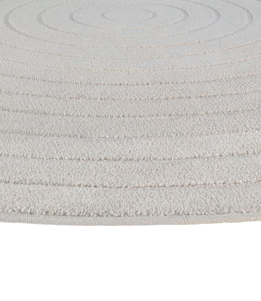 Close-up of the 9 mm pile of the Cortina Sfera Ivory rug