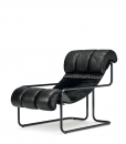 La raffinée et exclusive chaise longue noire Tucroma a été conçue en 1971 par Guido Faleschini. Structure chromée noire. Vente en ligne, livraison gratuite.