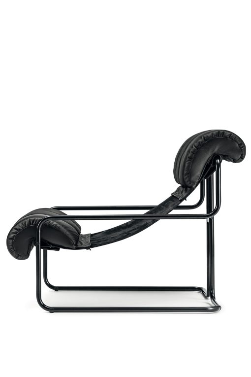 La raffinée et exclusive chaise longue noire Tucroma a été conçue en 1971 par Guido Faleschini. Structure chromée noire. Vente en ligne, livraison gratuite.