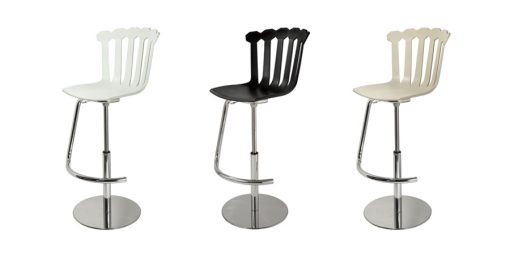 Tulip, entièrement réalisé artisanalement en Italie est un tabouret contemporain de bar. Ce tabouret réglable et confortable est disponible in 3 couleurs.