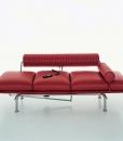 Ultimate is a luxurious Up & Down leather lounge chaise which will re-define the concept of modern comfort. Shop now for leather chaise longues 100% Made in Italy.