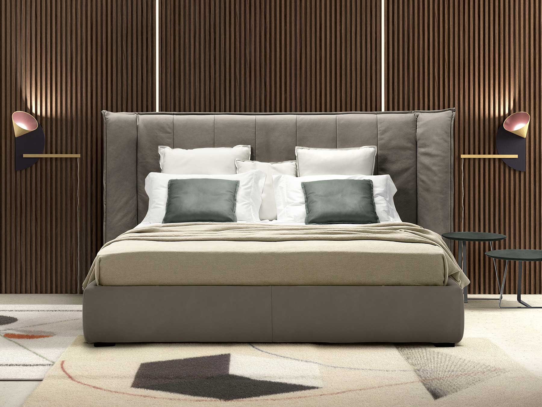Wind is an original and elegant leather bed with moving headboard. All European or American sizes available. Movement storage base. Free home delivery.