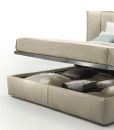 Lit en cuir avec tête de lit réglable. Vente en ligne de meubles italiens hauts de gamme. Livraison gratuite. Lit design italien avec coffre.
