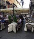 Sedia impilabile per la casa o per il settore contract (hotel, bar, ristoranti). Polipropilene per uso sia interno che esterno. Impilabile. Made in Italy.