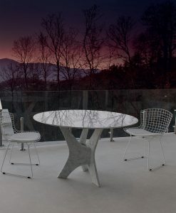 Brera est une magnifique table de salle à manger ronde de diamètre 120 cm. Notre collection de tables de cuisine en marbre et verre est parfaite pour tous les intérieurs.