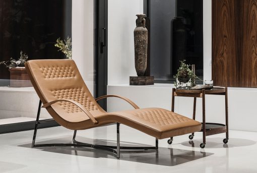 Chaise longue in pelle e metallo. Interamente realizzata a mano in Italia. Vendita online di mobili design di lusso con consegna a domicilio gratuita.