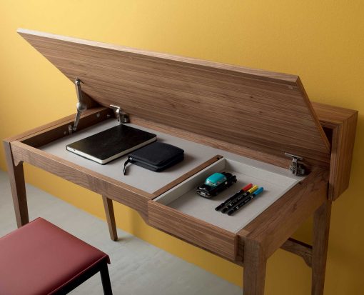 Lignes contemporaines, praticité et design actuel sont les maitres mots de Dad, bureau en bois qui séduit par sa simplicité. Découvrez la collection de bureau console.