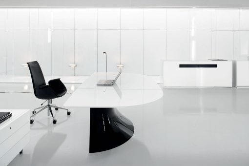 Ola Black and White is a glass office desk that not only has an exceptional look but also brings elegance and style to your office. Shop for white glass desks.