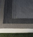 Luxueux tapis rectangulaire d'extérieur. Couleur au choix. Traitement hydrofuge, anti-taches, anti-moisissure et anti-UV. Livraison gratuite à domicile.