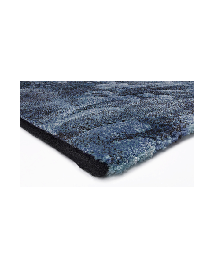 Il tappeto moderno Laguna presenta un aspetto vintage, forma rettangolare e colore blu notte. Consegna a domicilio, trasporto offerto.