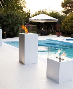 Camino al bioetanolo da esterno. Perfetto per piscine, bar, ristoranti o eventi. Acciaio inox. Vendita online. Consegna a domicilio. Made in Italy.